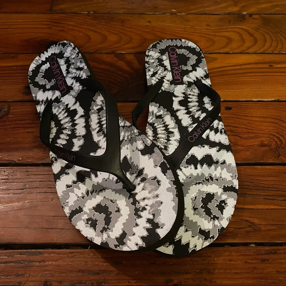 Calvin Klein Sham Tie Dyed Flip Flops Black Size 10 NWT